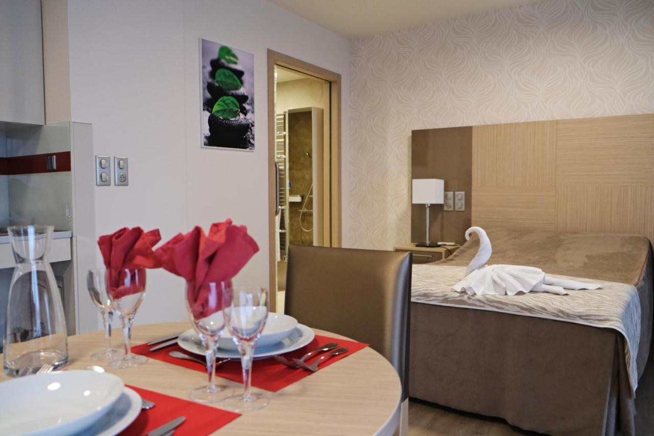 Résidence Service Senior Villa Sully Paris Montreuil Montreuil  Exterior foto